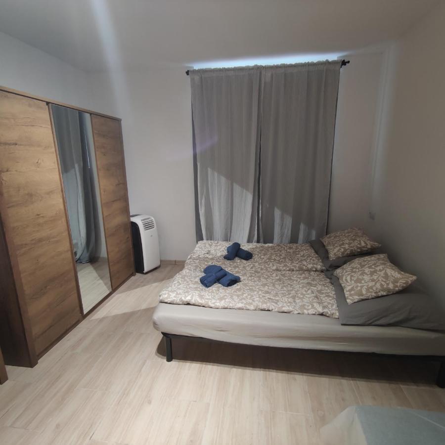 White Rose Studio Basement Apartment Budapest Ngoại thất bức ảnh